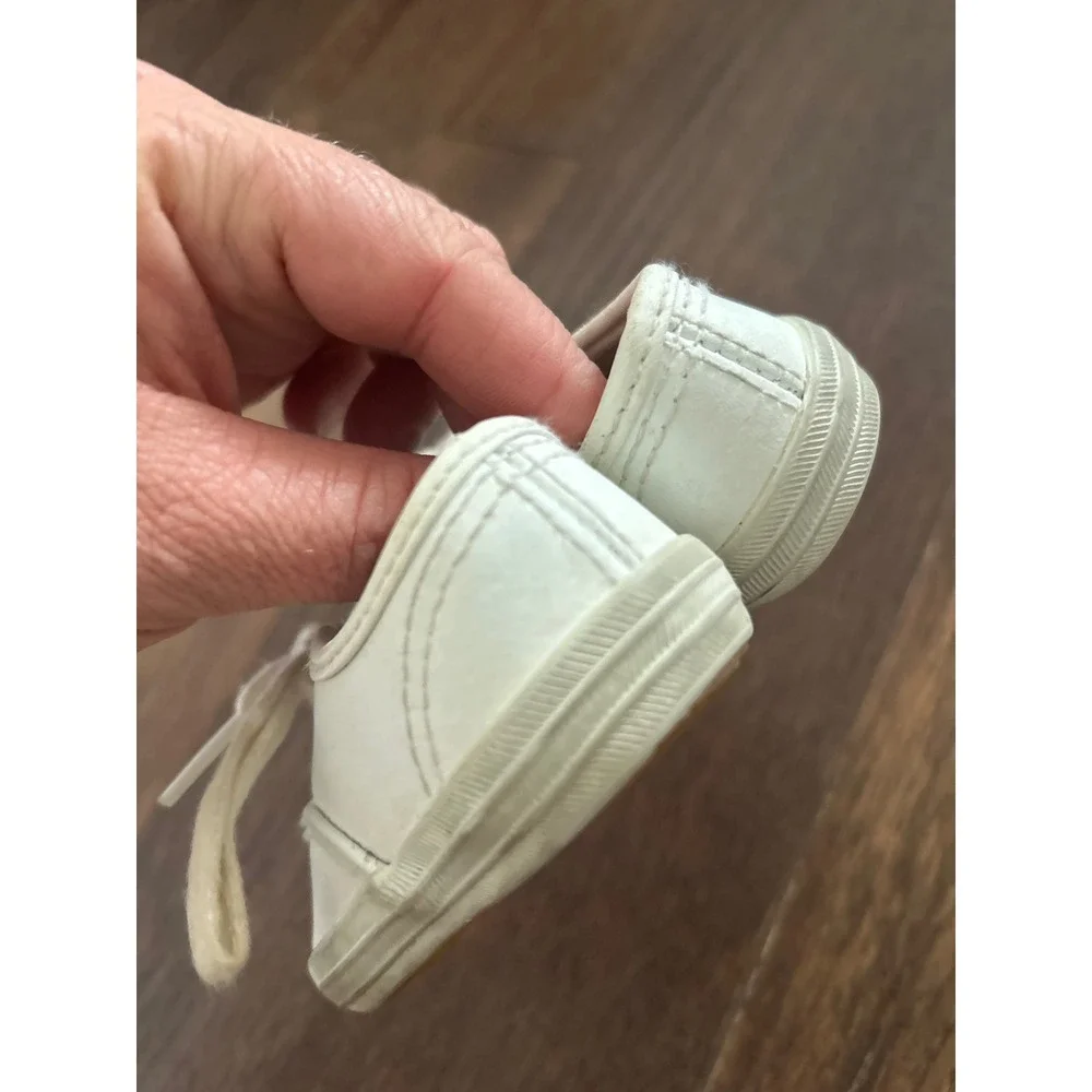 Vtg Hanes Soft Fit Baby Sneakers White Leather Lace Infant Shoes Size 2W 4265896